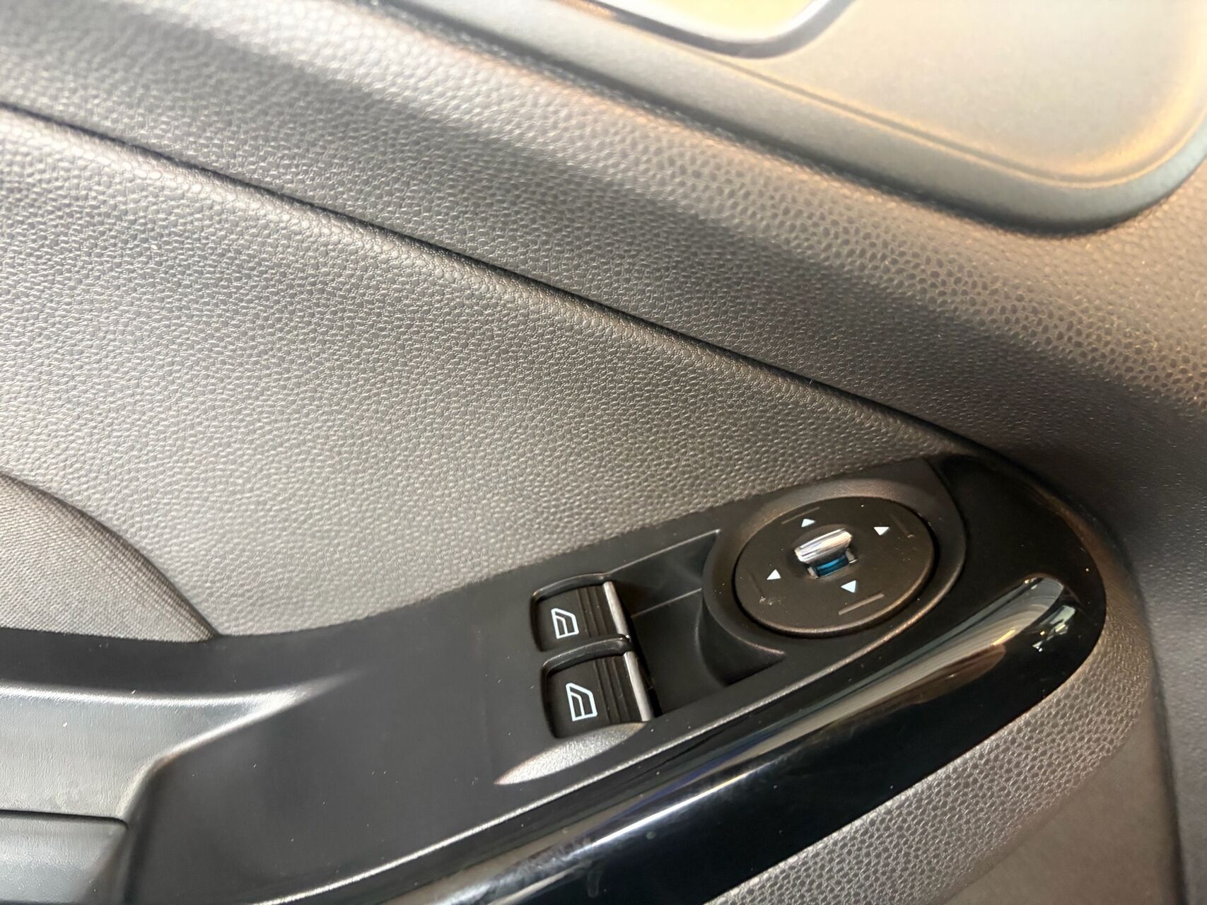 Billede af Ford Fiesta 1,0 EcoBoost Titanium X Start/Stop 100HK 5d