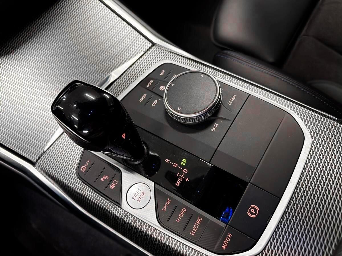 Billede af BMW 330e Touring 2,0 Plugin-hybrid M-Sport Steptronic 292HK Stc 8g Aut.