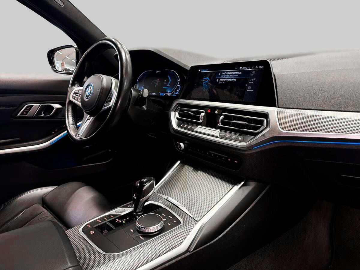 Billede af BMW 330e Touring 2,0 Plugin-hybrid M-Sport Steptronic 292HK Stc 8g Aut.