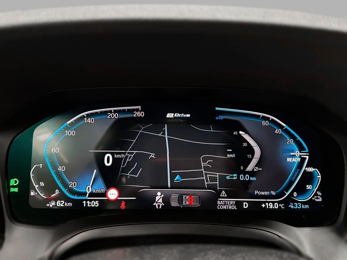 Billede af BMW 330e Touring 2,0 Plugin-hybrid M-Sport Steptronic 292HK Stc 8g Aut.