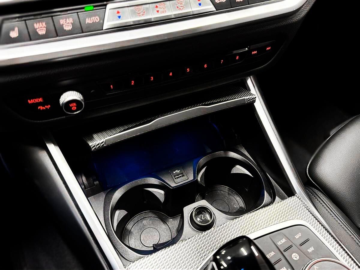 Billede af BMW 330e Touring 2,0 Plugin-hybrid M-Sport Steptronic 292HK Stc 8g Aut.