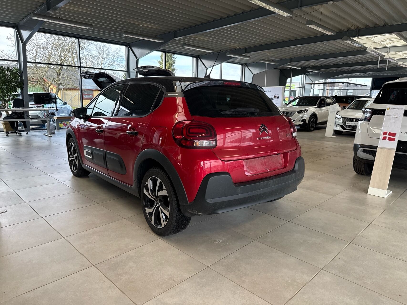 Billede af Citroën C3 1,2 PureTech Shine Sport 83HK 5d