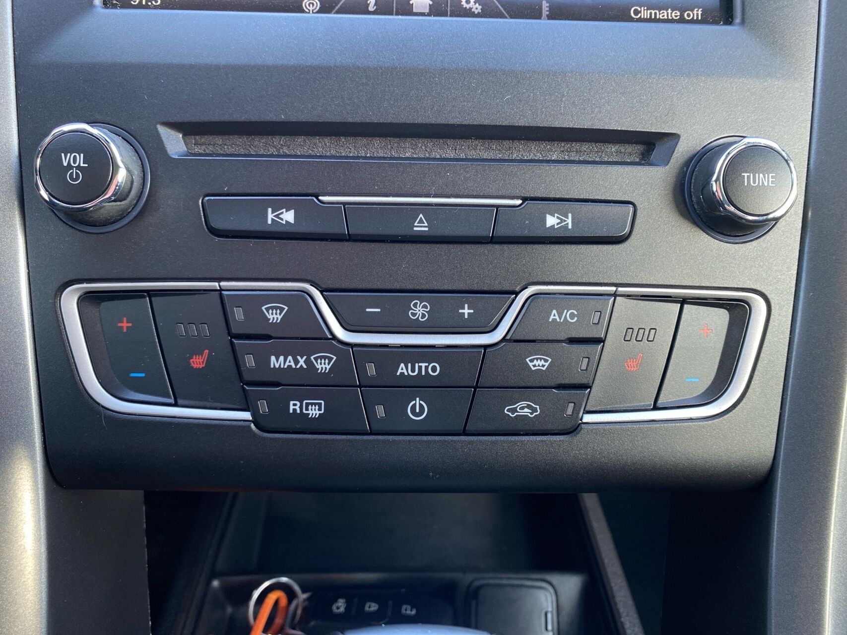 Billede af Ford Mondeo 1,5 EcoBoost Titanium Attack 160HK 5d 6g Aut.