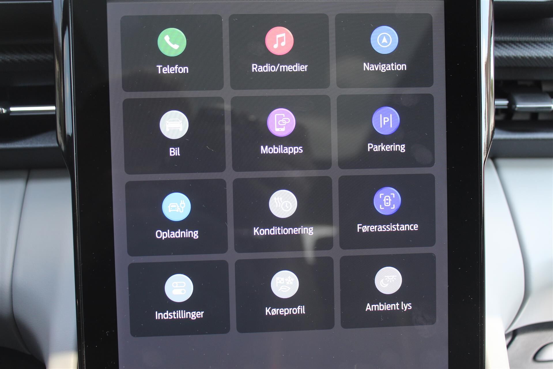 Billede af Ford Explorer EL UR Premium AWD 340HK 5d Aut.