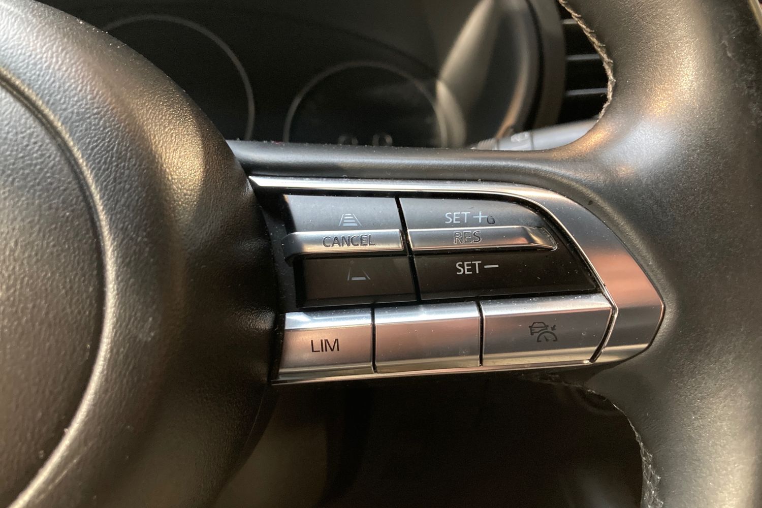 Billede af Mazda 3 2,0 Skyactiv-G  Mild hybrid Sky 122HK 5d 6g Aut.