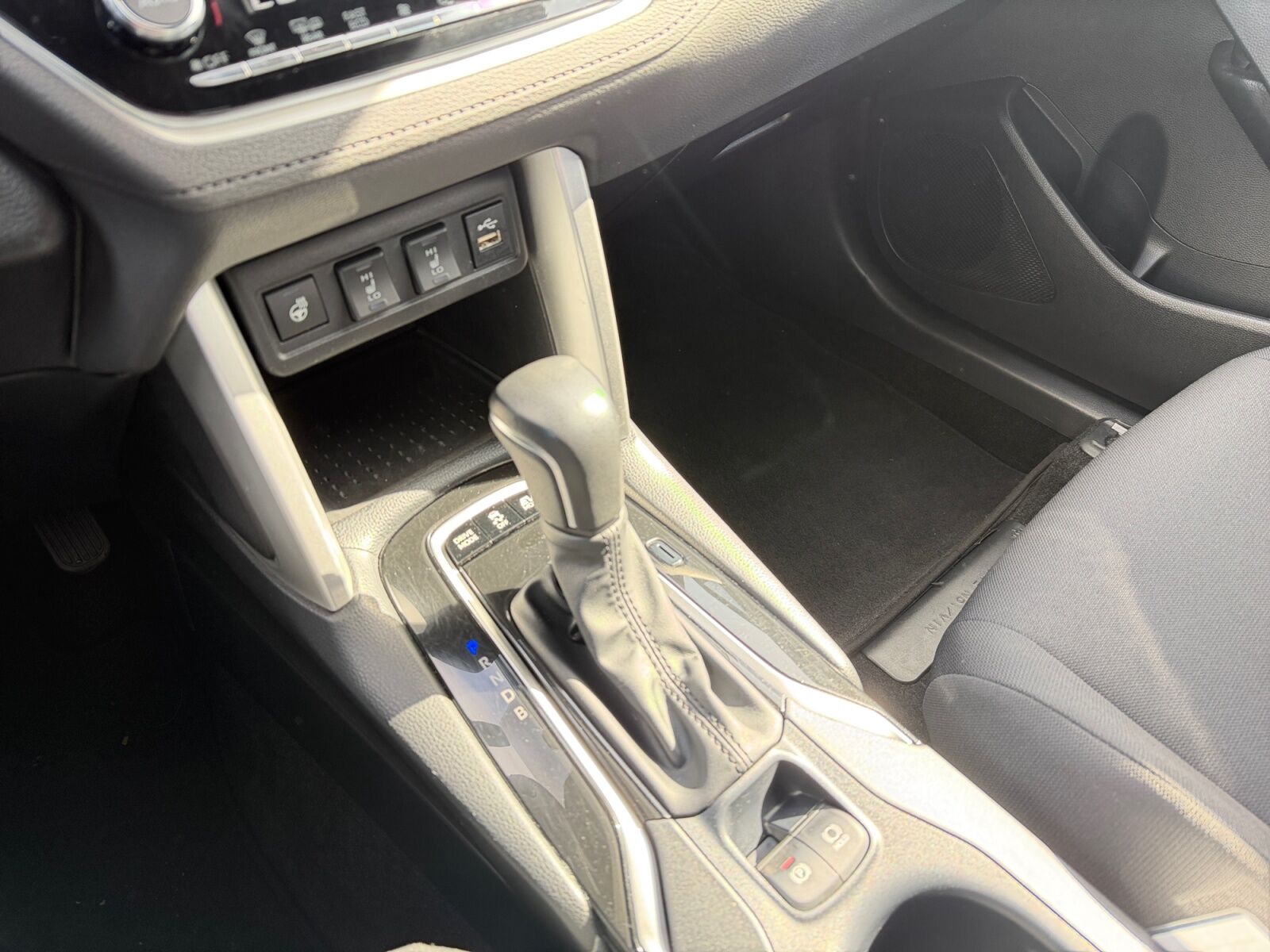 Billede af Toyota Corolla Cross 2,0 Hybrid Active E-CVT 197HK 5d Aut.