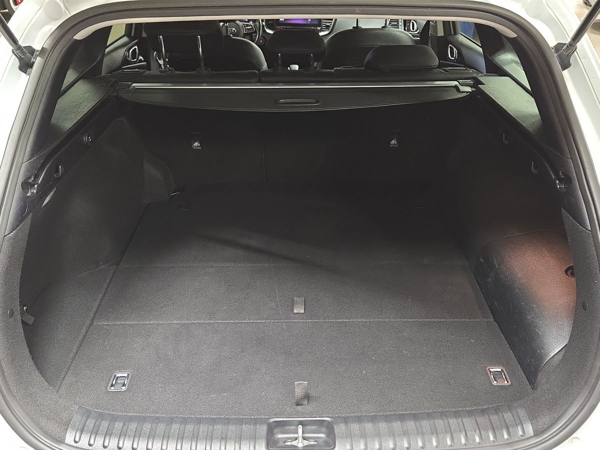 Billede af Kia Ceed SW 1,6 GDI PHEV  Plugin-hybrid Prestige DCT 141HK Stc 6g Aut.