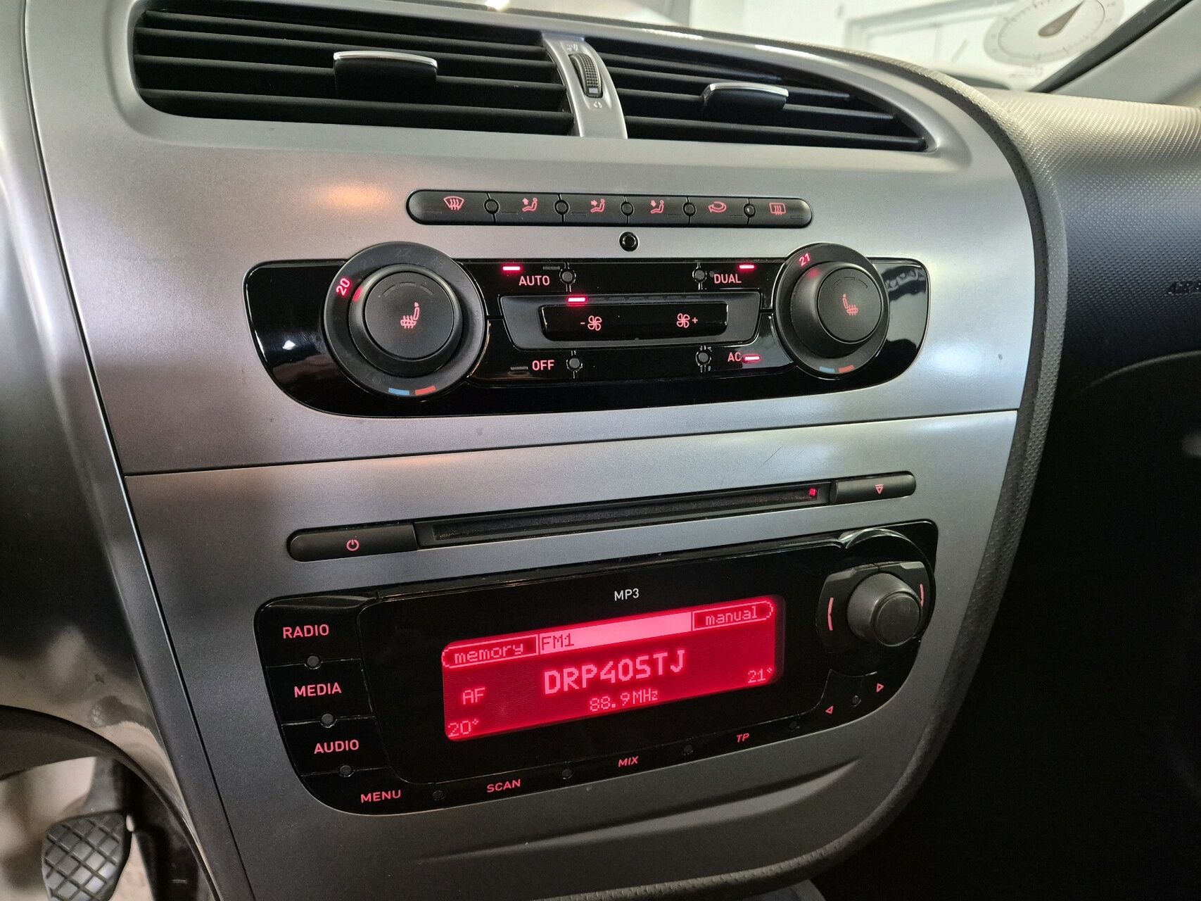 Billede af Seat Leon 1,8 TSI Stylance 160HK 5d 6g