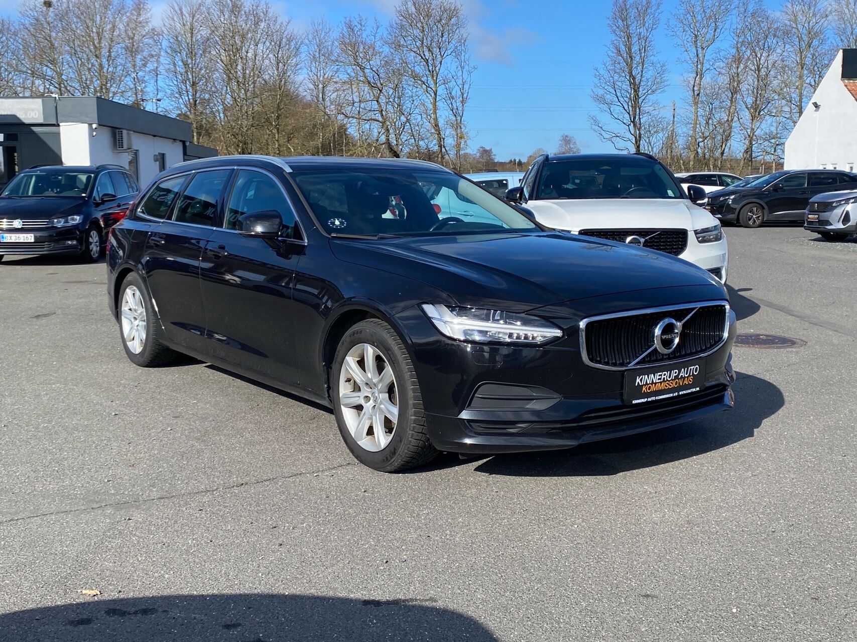 Billede af Volvo V90 2,0 D4 Momentum 190HK Stc 8g Aut.