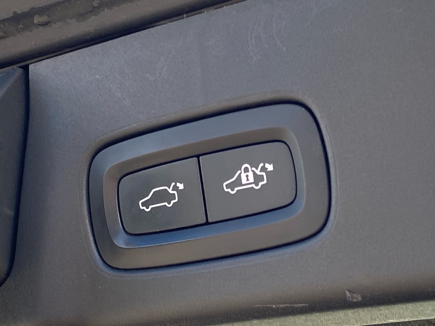 Billede af Volvo V90 2,0 D4 Momentum 190HK Stc 8g Aut.