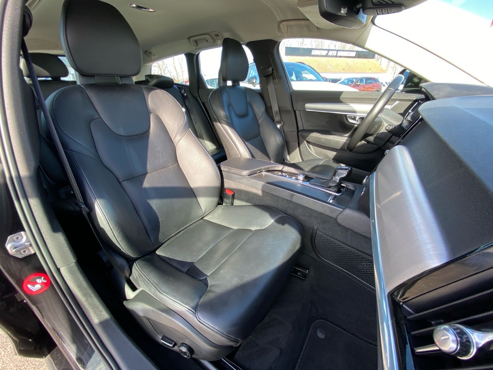 Billede af Volvo V90 2,0 D4 Momentum 190HK Stc 8g Aut.