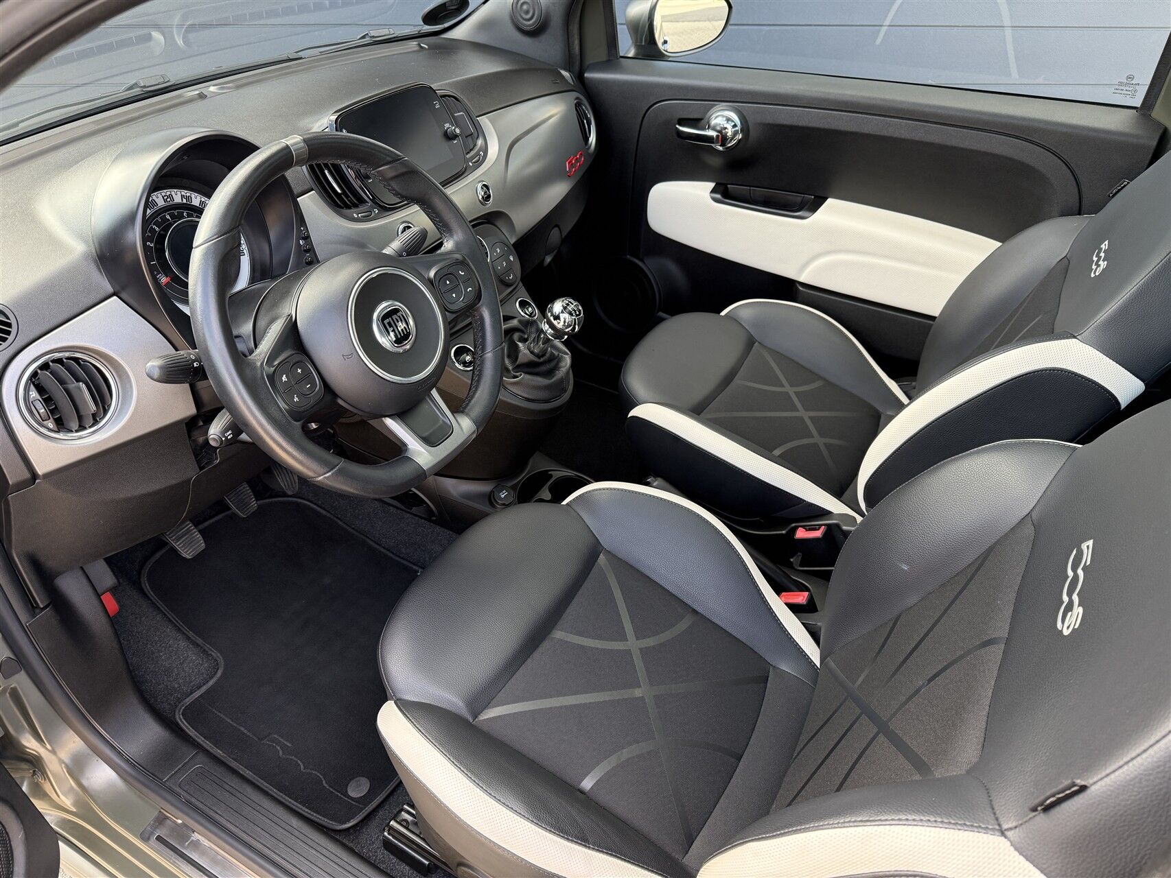 Billede af Fiat 500 0,9 TwinAir Beast Sportiva Start & Stop 80HK 3d