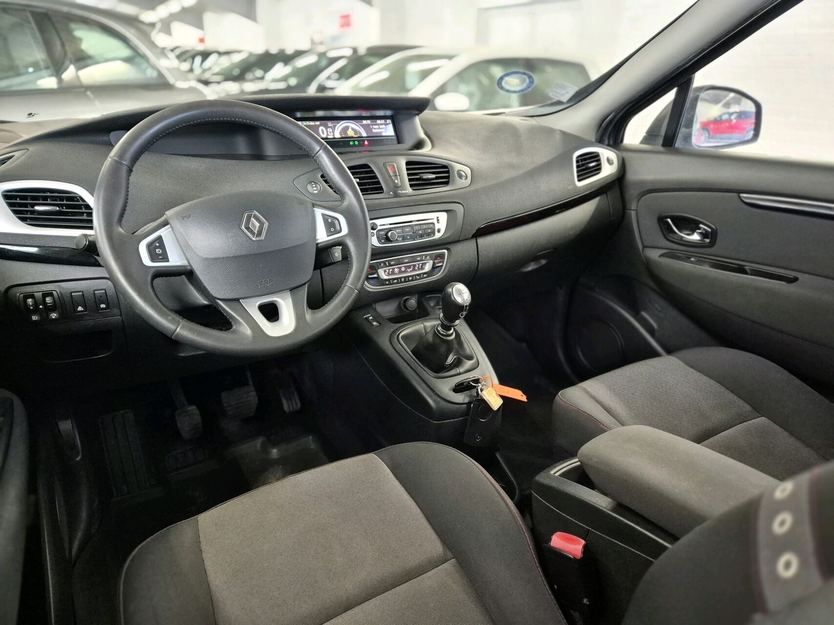 Billede af Renault Grand Scénic 1,6 DCI FAP Expression start/stop 130HK 6g