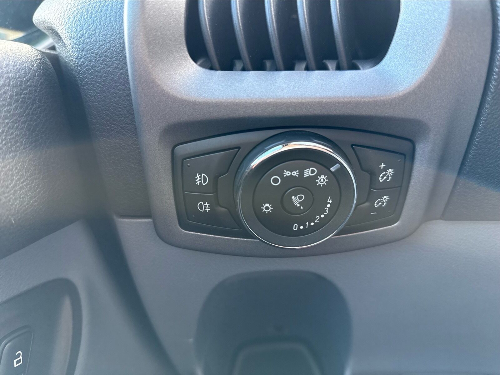 Billede af Ford Transit Custom 310 L1H1 2,2 TDCi Ambiente 100HK 6g
