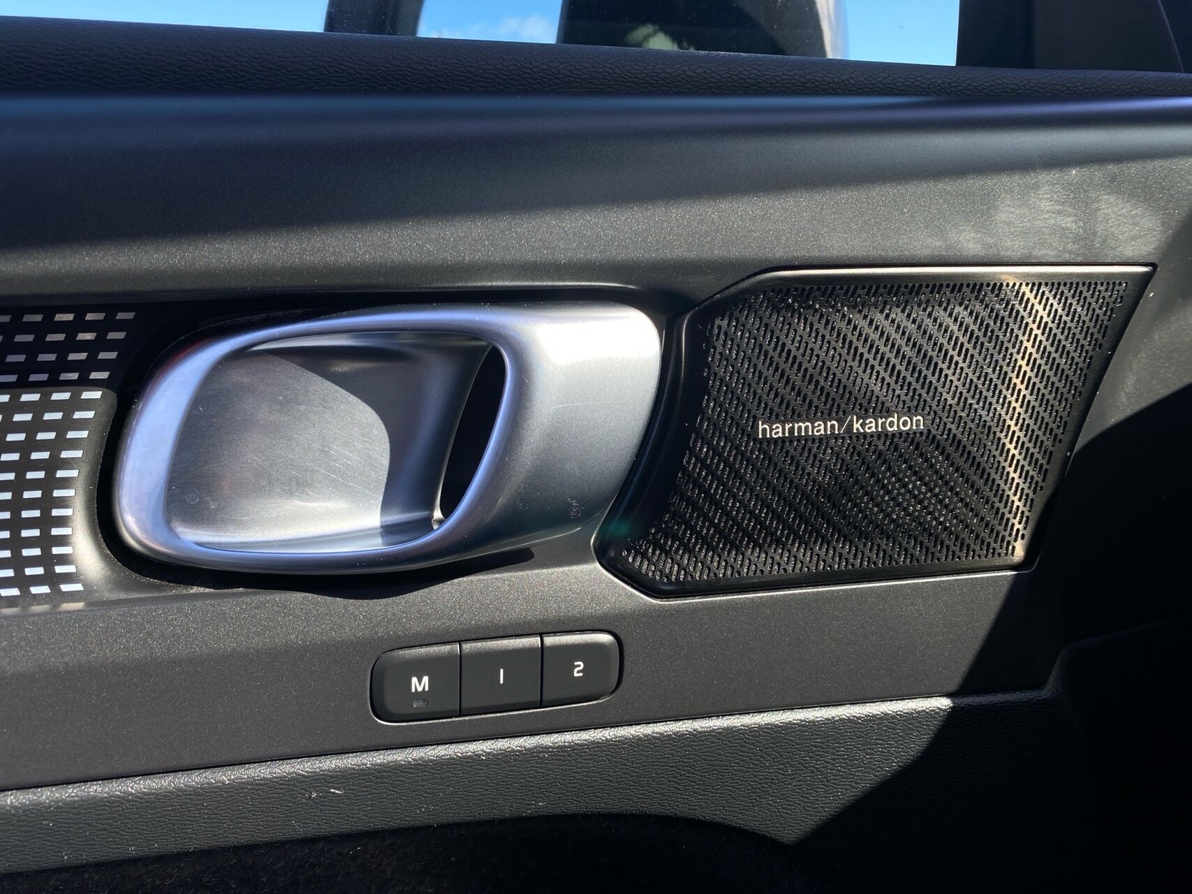 Billede af Volvo XC40 P8 Recharge Twin Plus AWD 408HK 5d Aut.