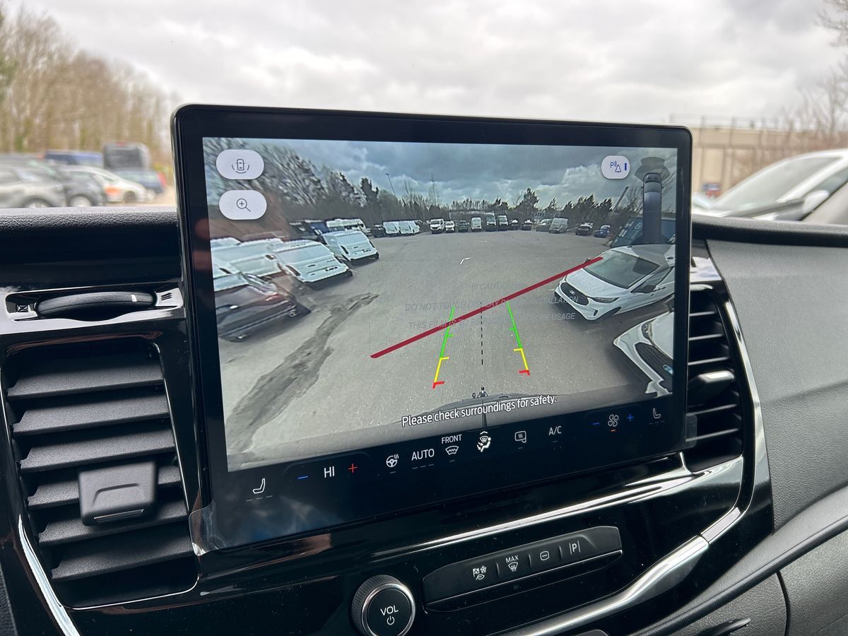 Billede af Ford Transit 350 L3H2 2,0 TDCi Trend 130HK Van 8g Aut.