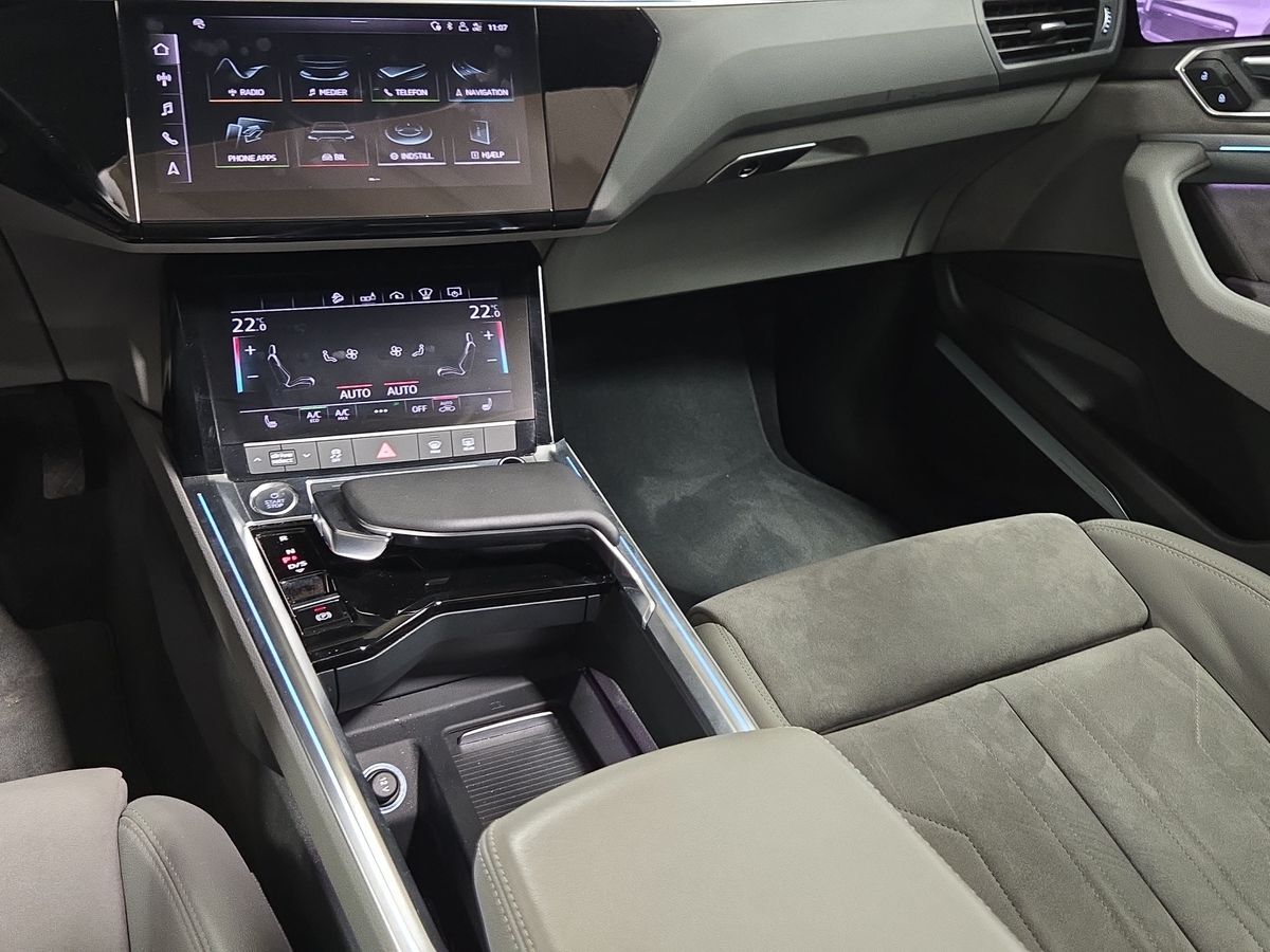 Billede af Audi E-tron 55 Advanced Quattro 408HK 5d Aut.