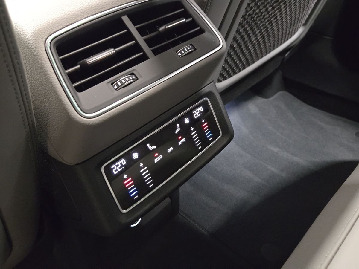 Billede af Audi E-tron 55 Advanced Quattro 408HK 5d Aut.