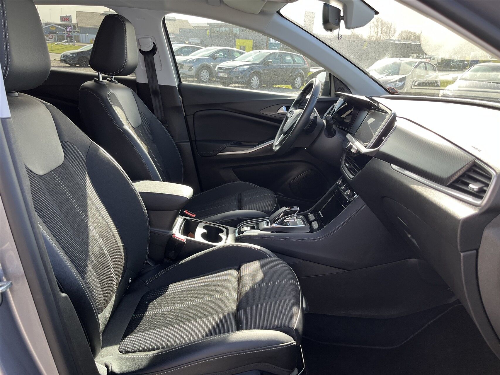 Billede af Opel Grandland 1,6 PHEV  Plugin-hybrid Ultimate EAT8 225HK 5d 8g Aut.