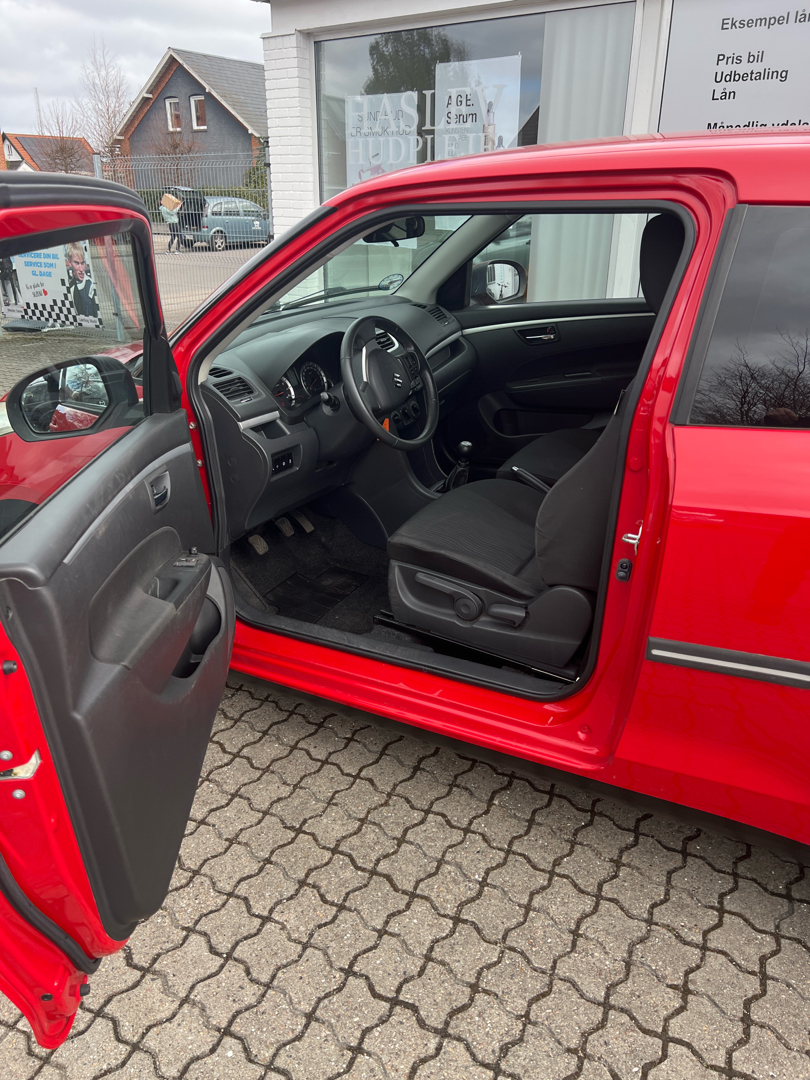 Billede af Suzuki Swift 1,2 16V GL 94HK 3d