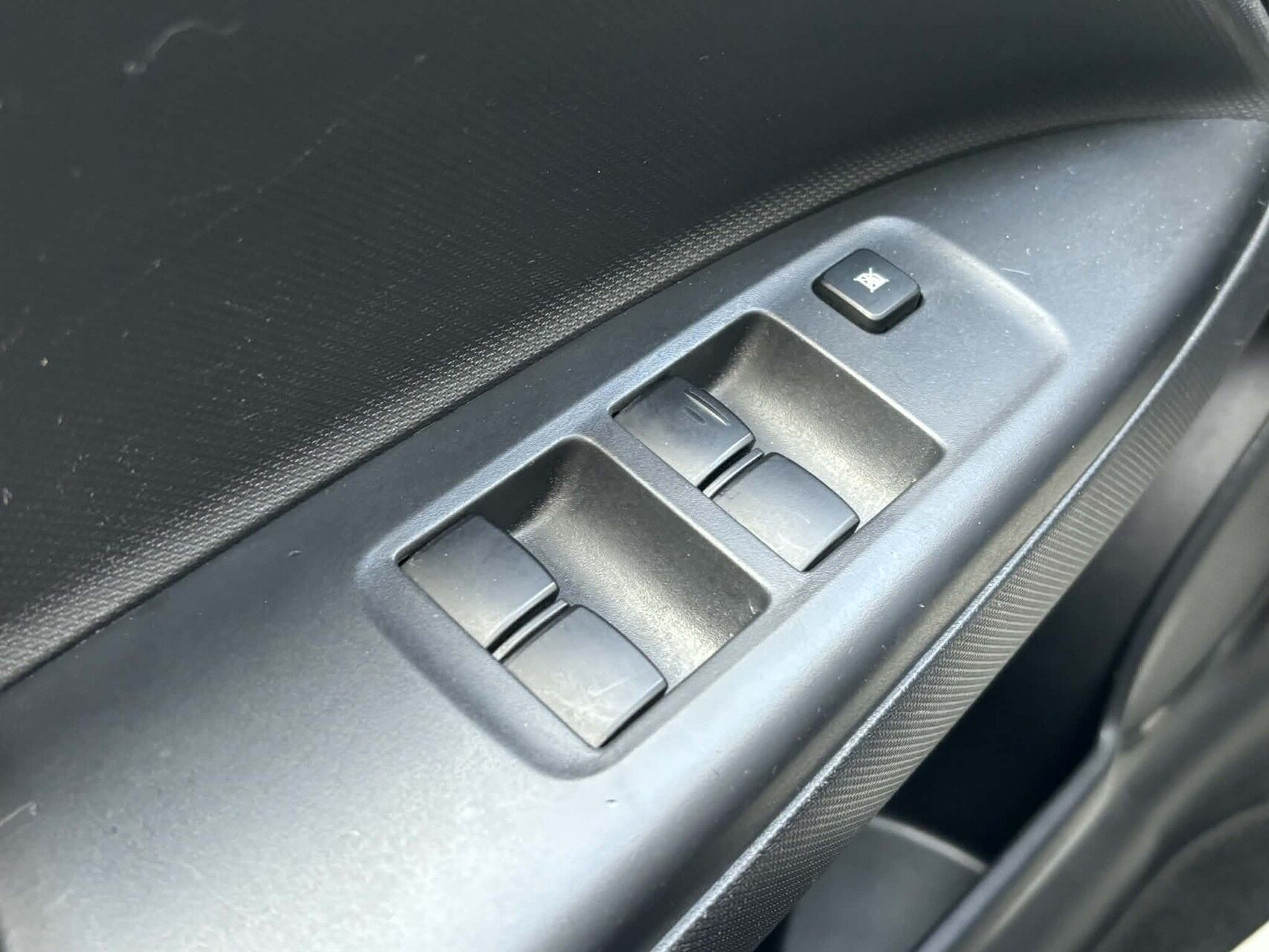 Billede af Mitsubishi Space Star 1,2 Intense CVT 80HK 5d Aut.