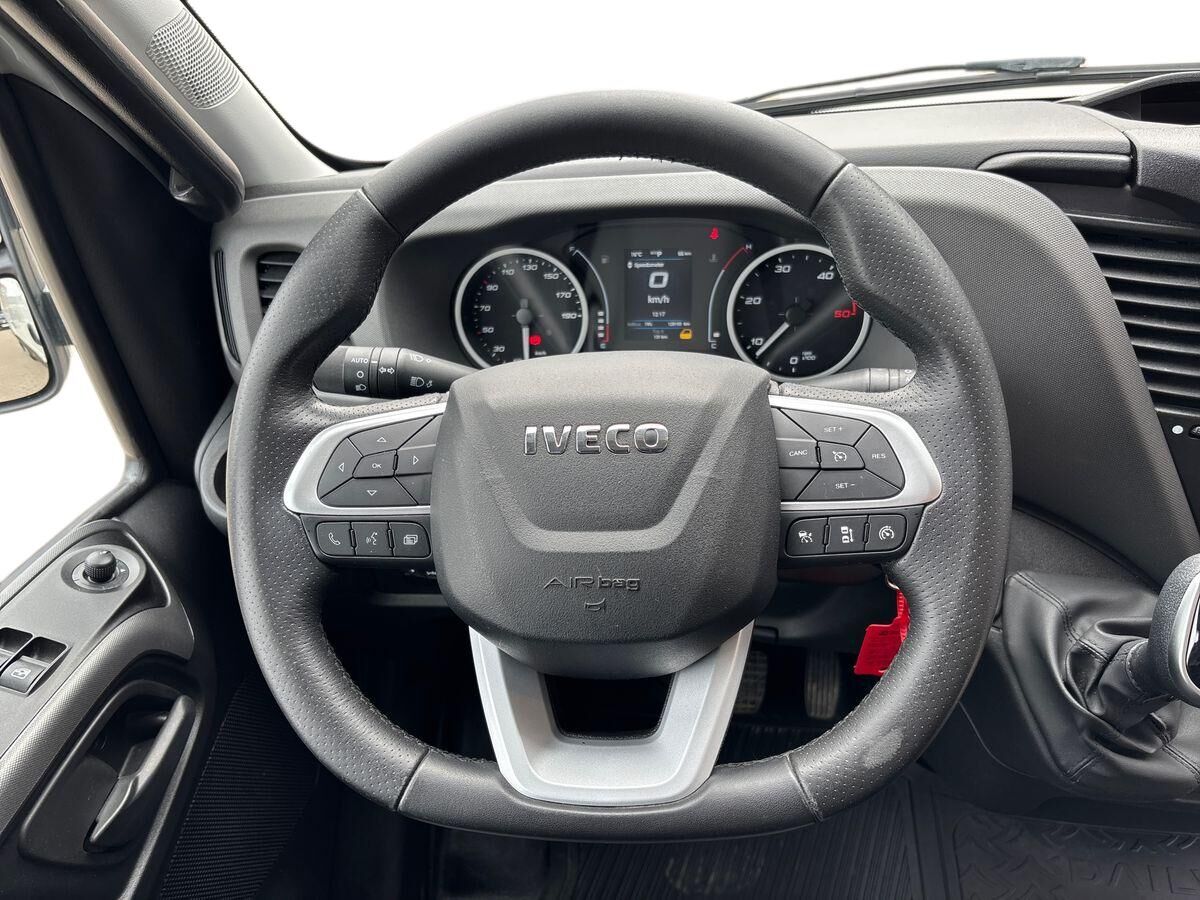 Billede af Iveco Daily 35S18 12m3 3,0 D Forza+ A8 V 176HK Van 8g Aut.