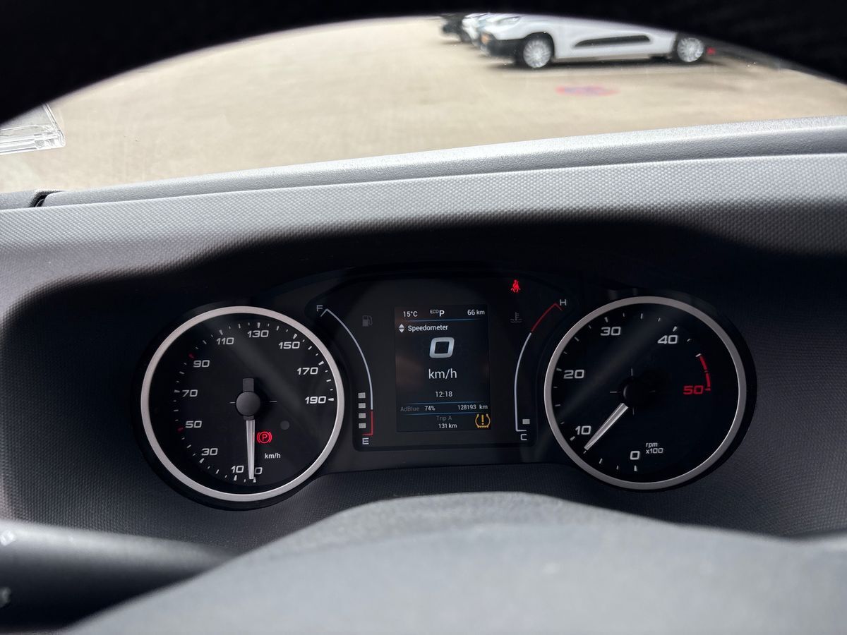 Billede af Iveco Daily 35S18 12m3 3,0 D Forza+ A8 V 176HK Van 8g Aut.