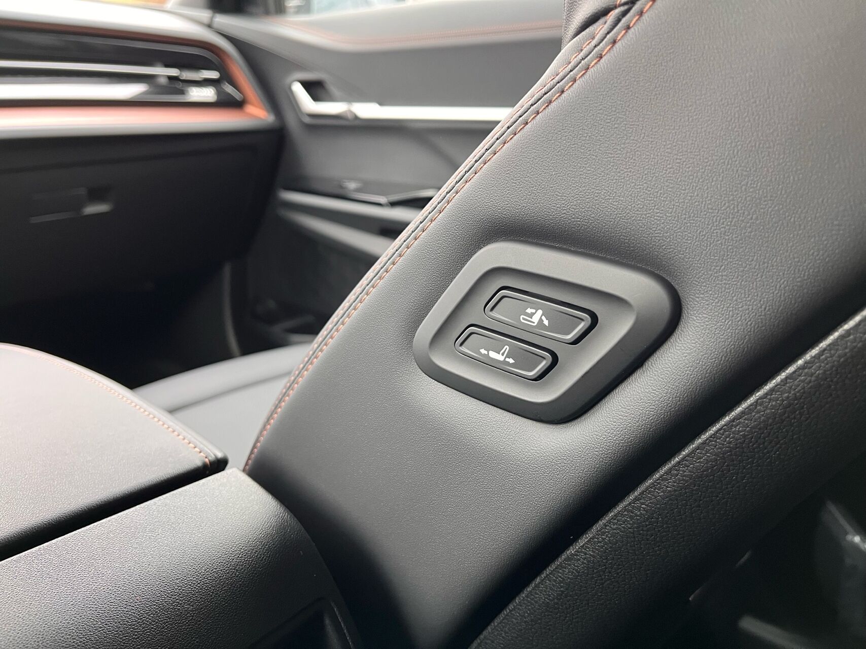 Billede af KGM Torres EVX EL Black Line 207HK 5d Aut.