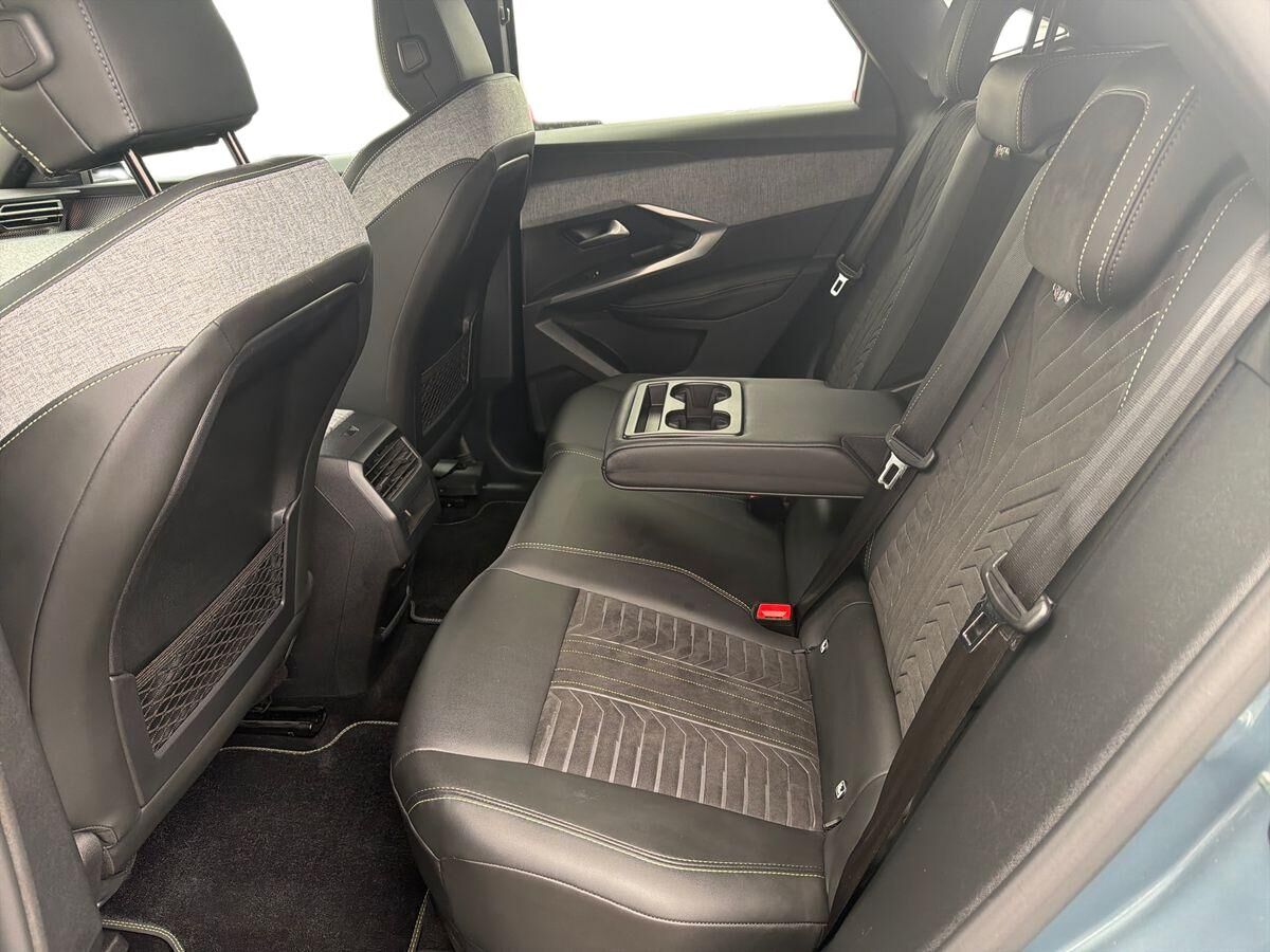 Billede af Peugeot e-3008 EL GT Pack 210HK 5d Aut.