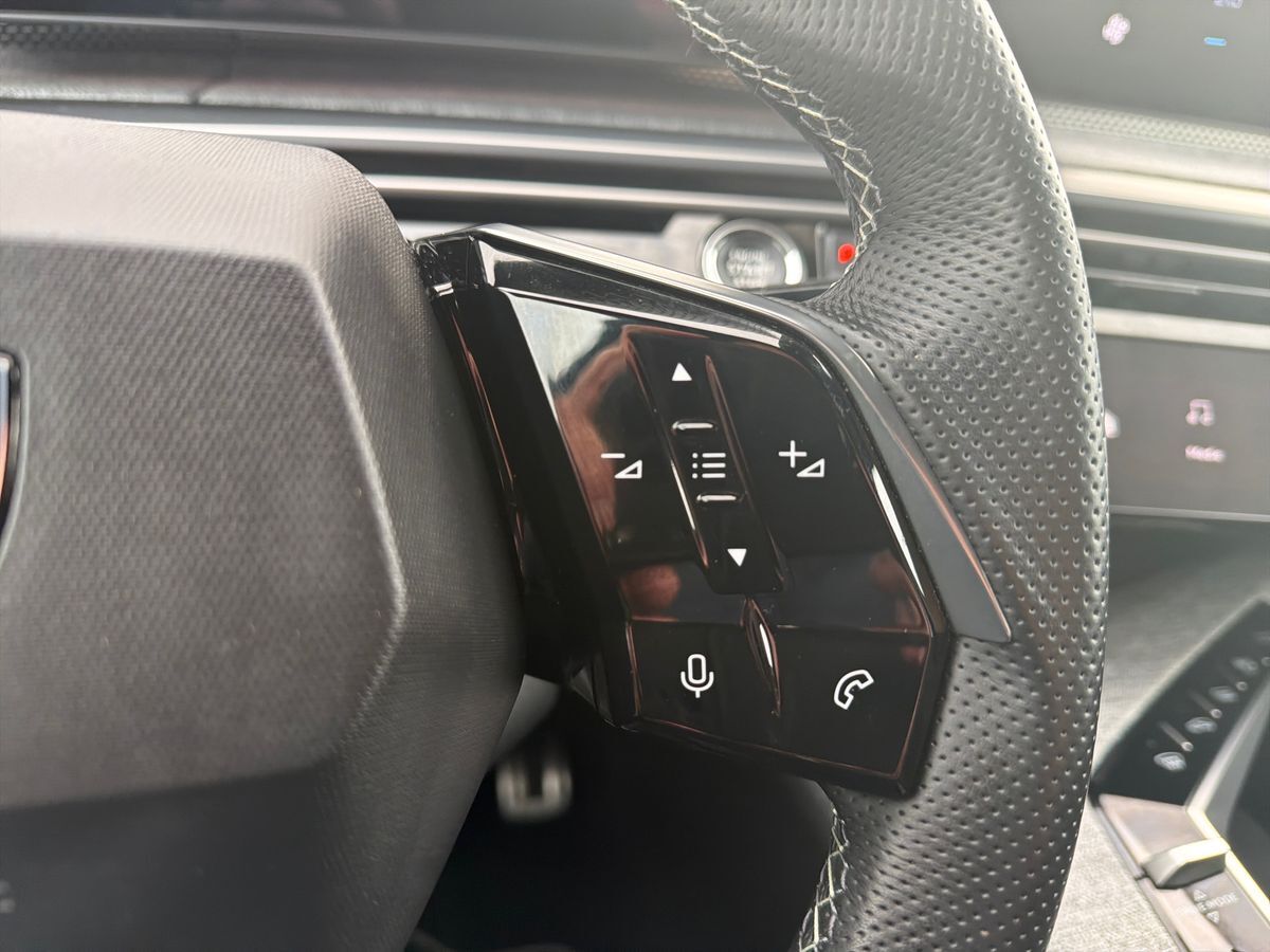 Billede af Peugeot e-3008 EL GT Pack 210HK 5d Aut.