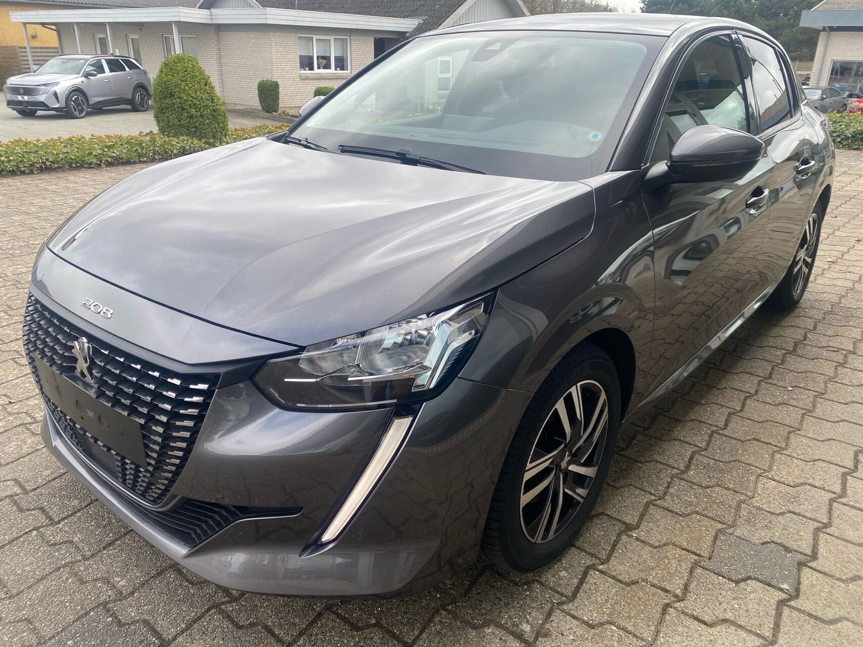 Billede af Peugeot 208 1,2 PureTech Allure Sky 100HK 5d 6g