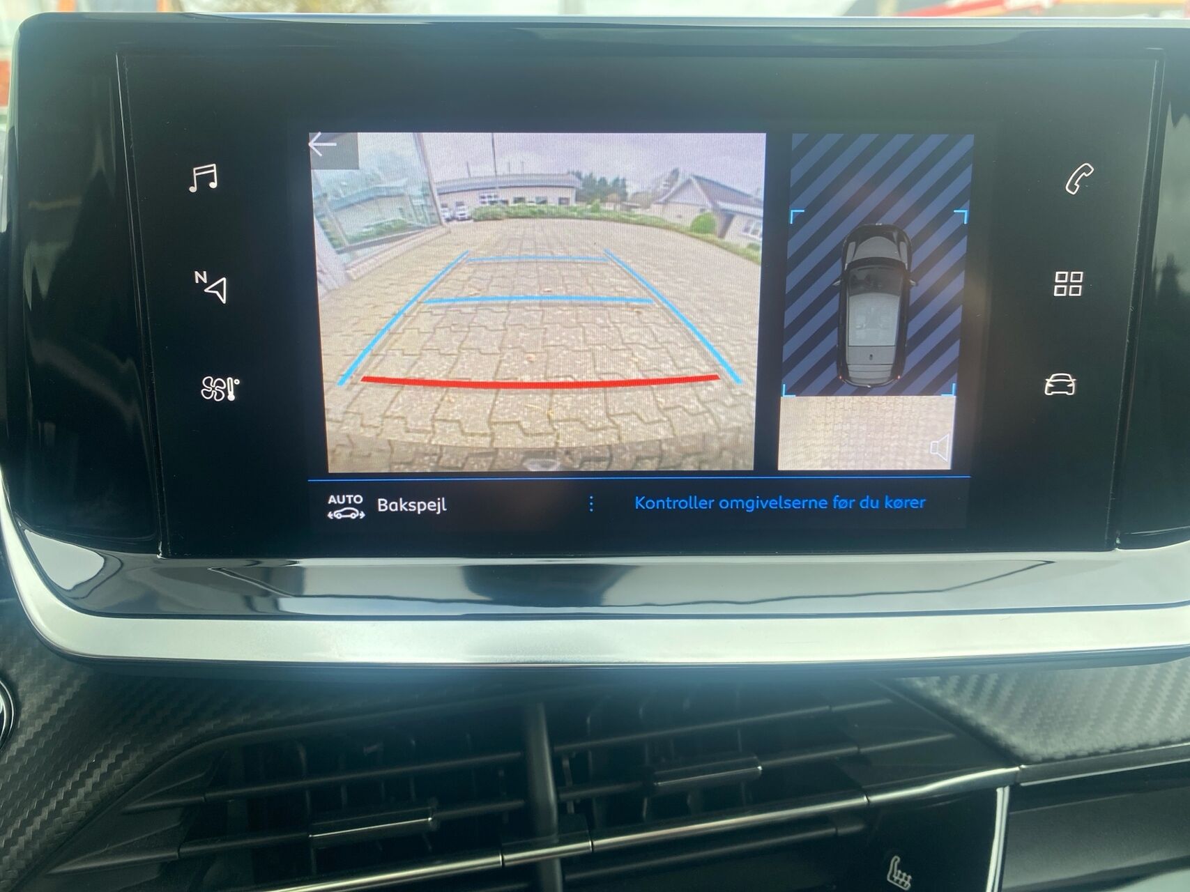 Billede af Peugeot 208 1,2 PureTech Allure Sky 100HK 5d 6g