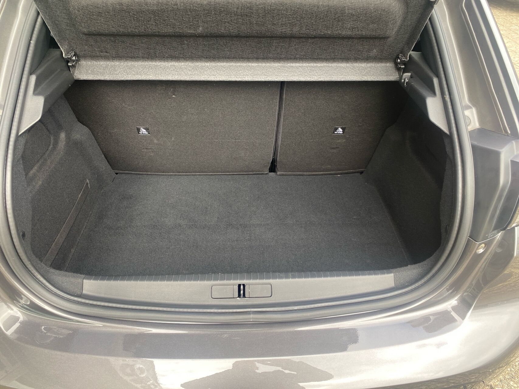 Billede af Peugeot 208 1,2 PureTech Allure Sky 100HK 5d 6g