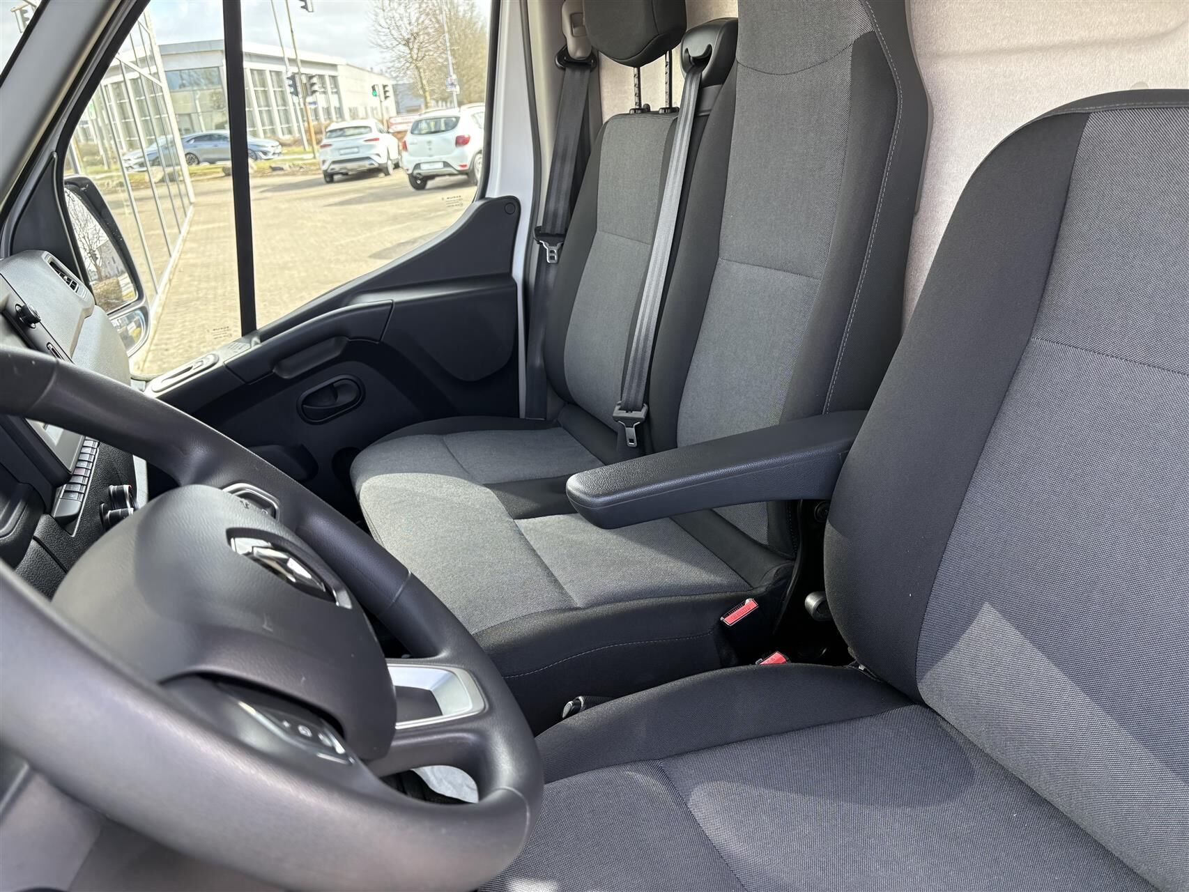 Billede af Renault Master T33 L2H2 2,3 DCI TwinTurbo start/stop 150HK Van 6g