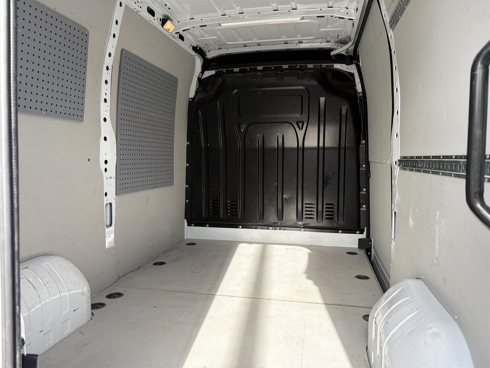 Billede af Renault Master T33 L2H2 2,3 DCI TwinTurbo start/stop 150HK Van 6g