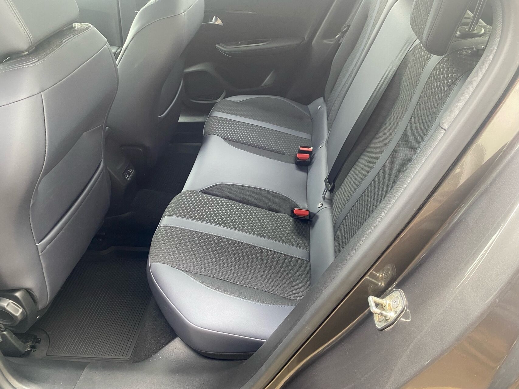 Billede af Peugeot 2008 1,5 BlueHDi Edition 210+ 100HK 5d 6g