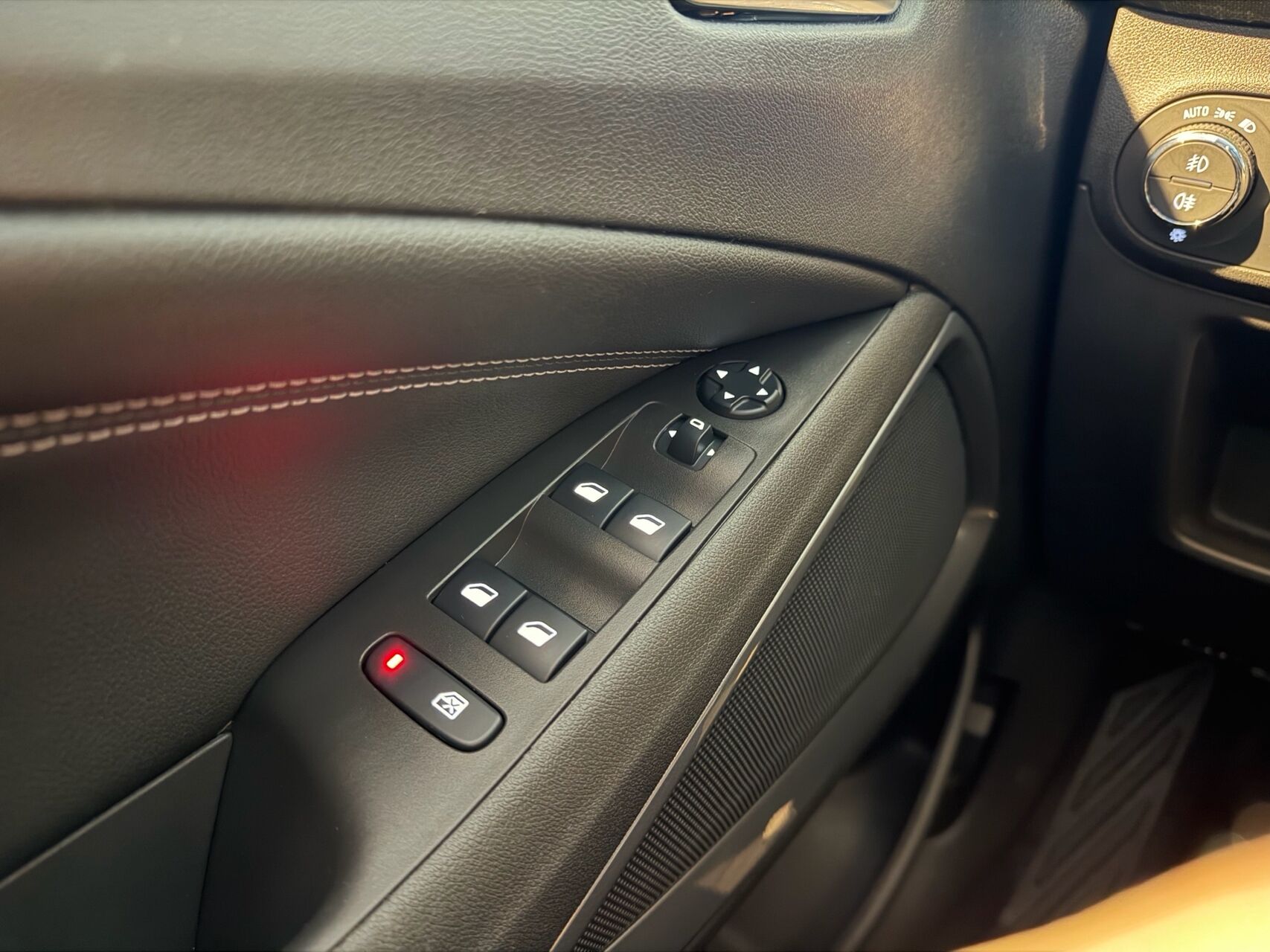 Billede af Opel Crossland 1,2 First Edition 83HK 5d