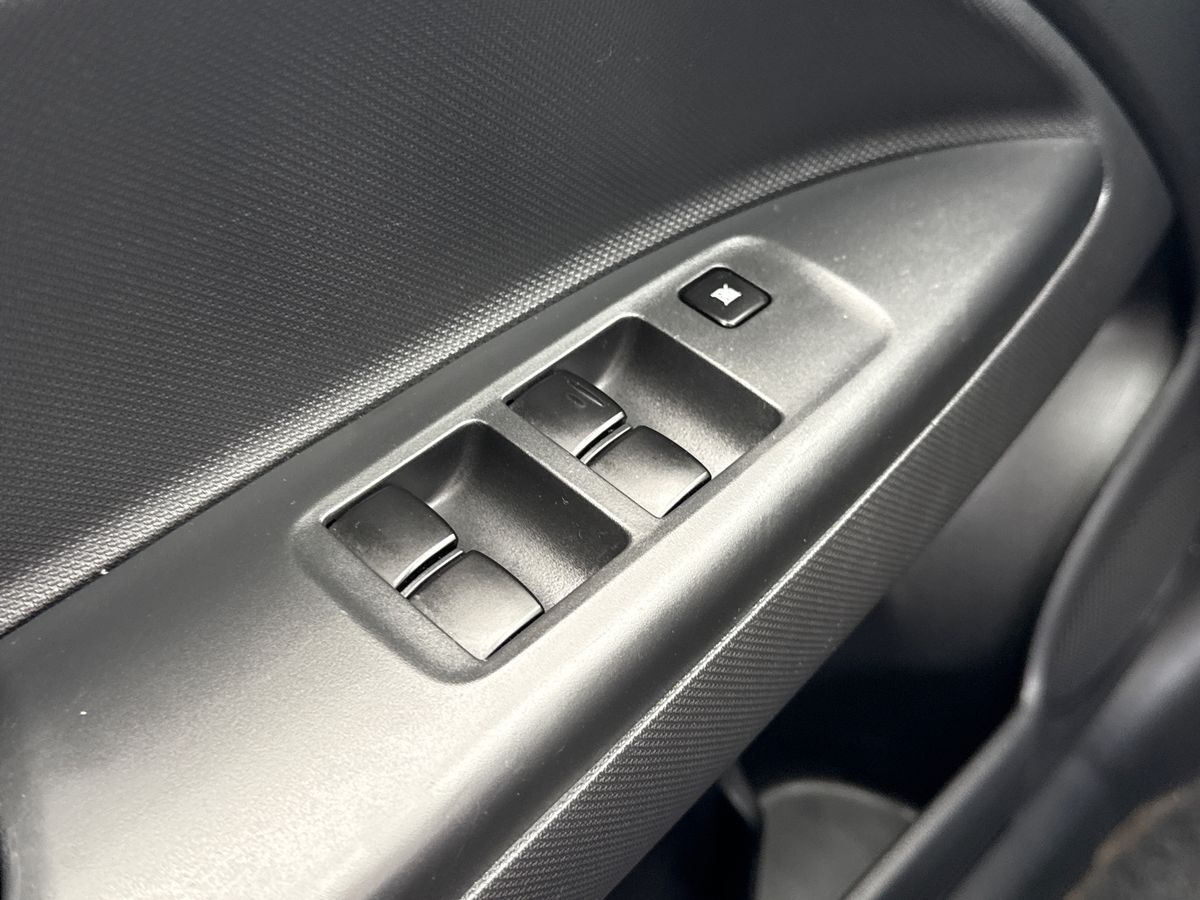 Billede af Mitsubishi Space Star 1,2 Intense CVT 80HK 5d Aut.