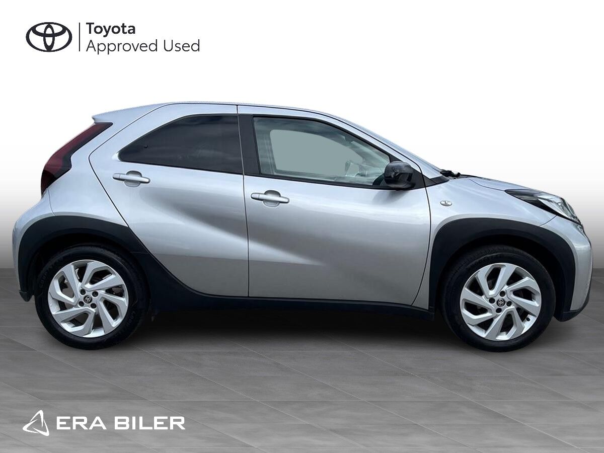 Billede af Toyota Aygo X 1,0 VVT-I Active 72HK 5d Aut.
