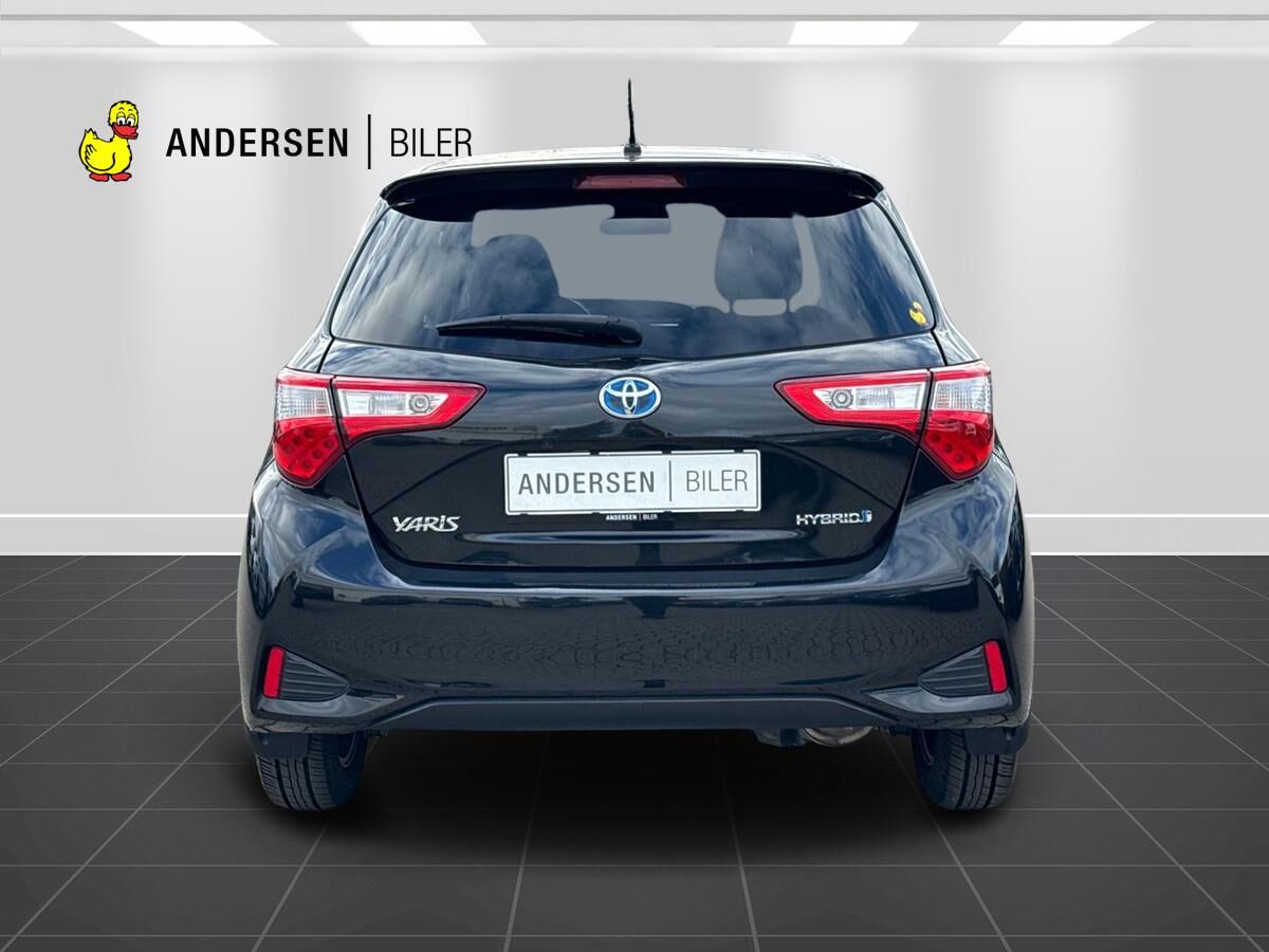 Billede af Toyota Yaris 1,5 Hybrid H2 Exclusive E-CVT 100HK 5d Trinl. Gear