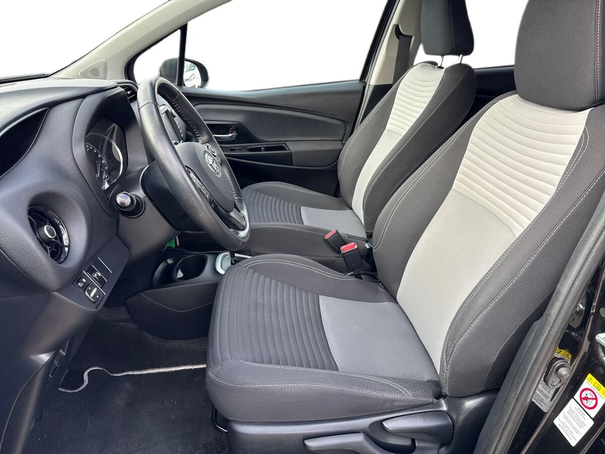 Billede af Toyota Yaris 1,5 Hybrid H2 Exclusive E-CVT 100HK 5d Trinl. Gear