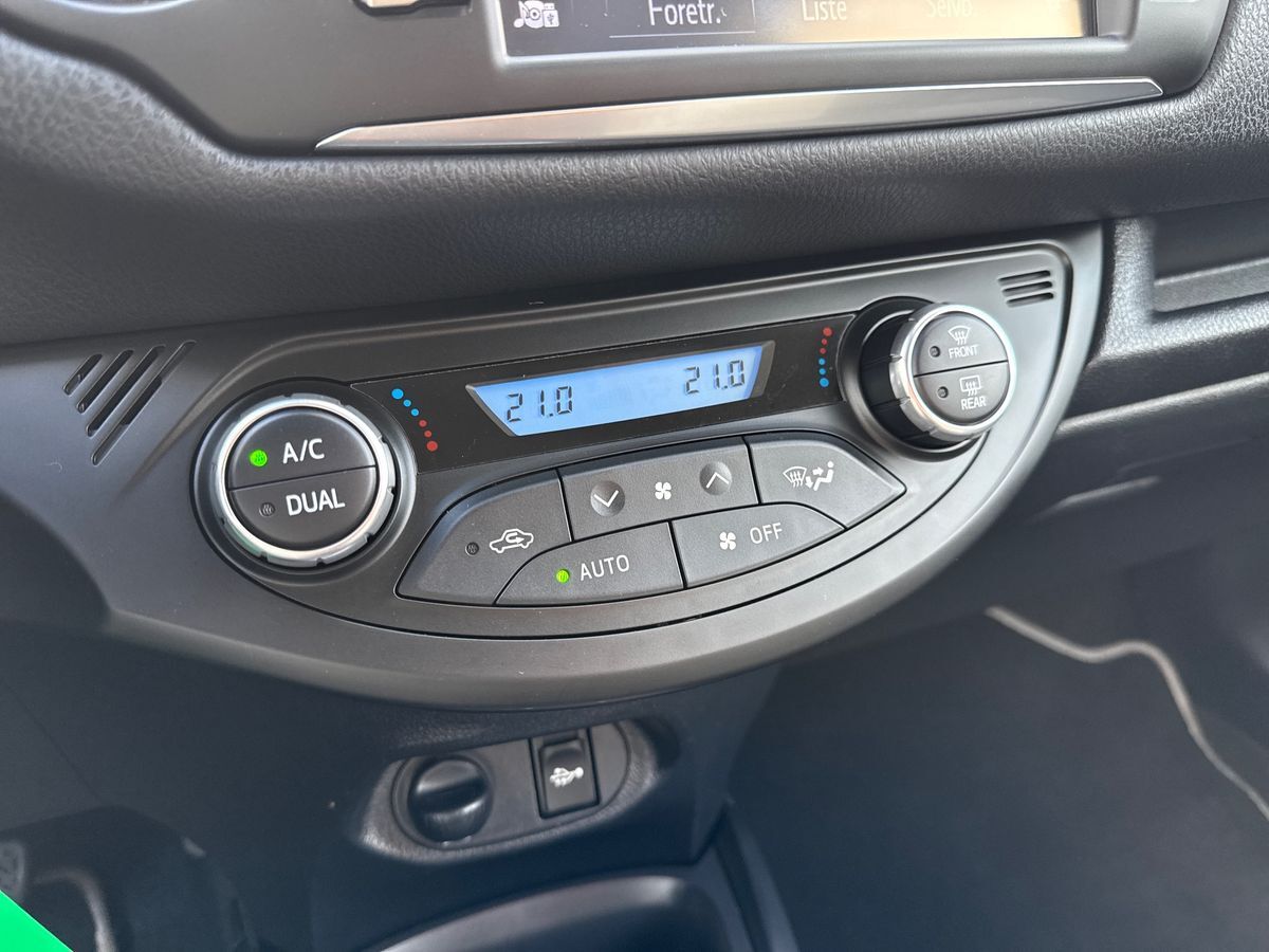 Billede af Toyota Yaris 1,5 Hybrid H2 Exclusive E-CVT 100HK 5d Trinl. Gear