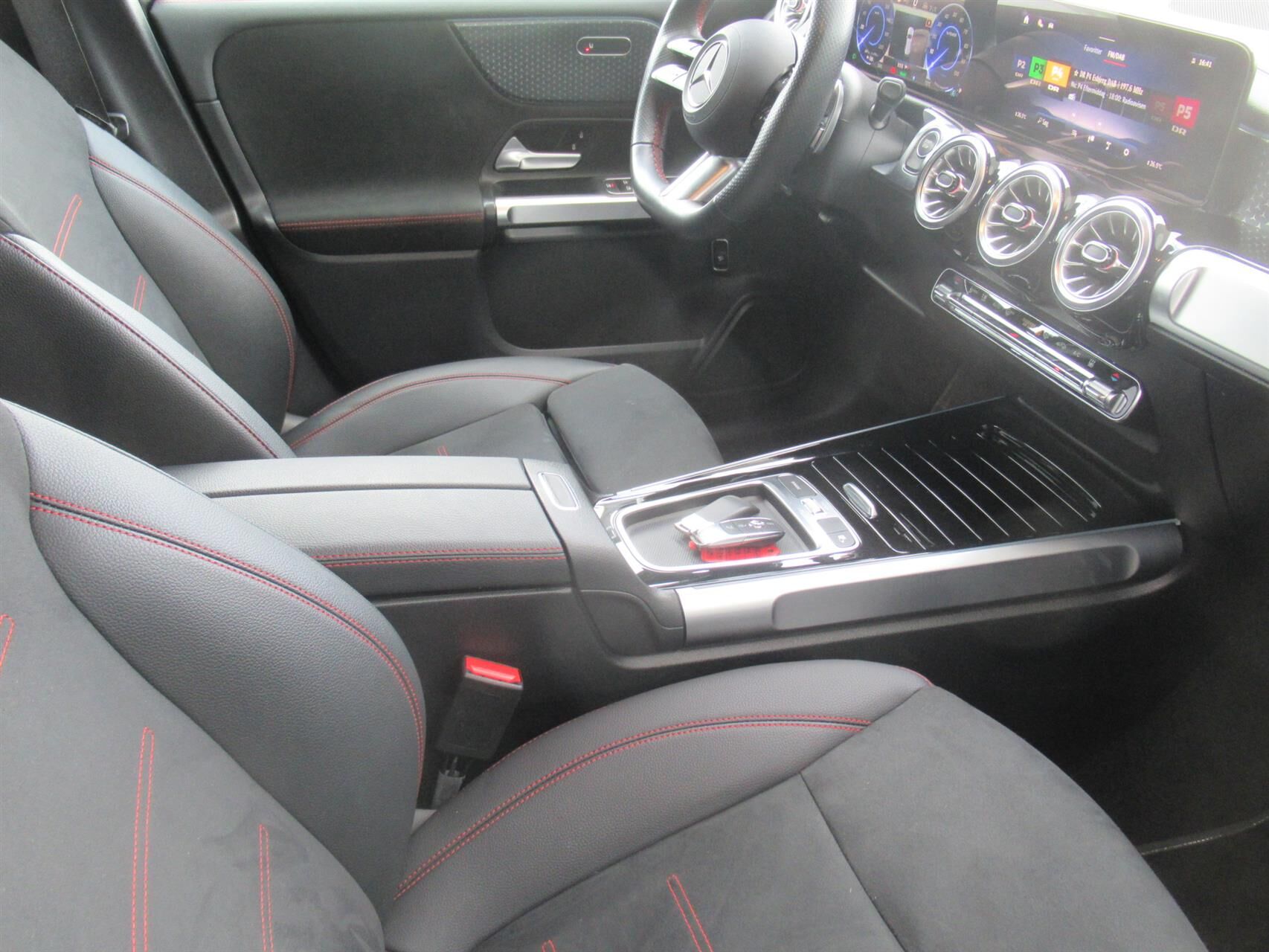 Billede af Mercedes-Benz EQB 250+ EL AMG Edition 190HK 5d Aut.