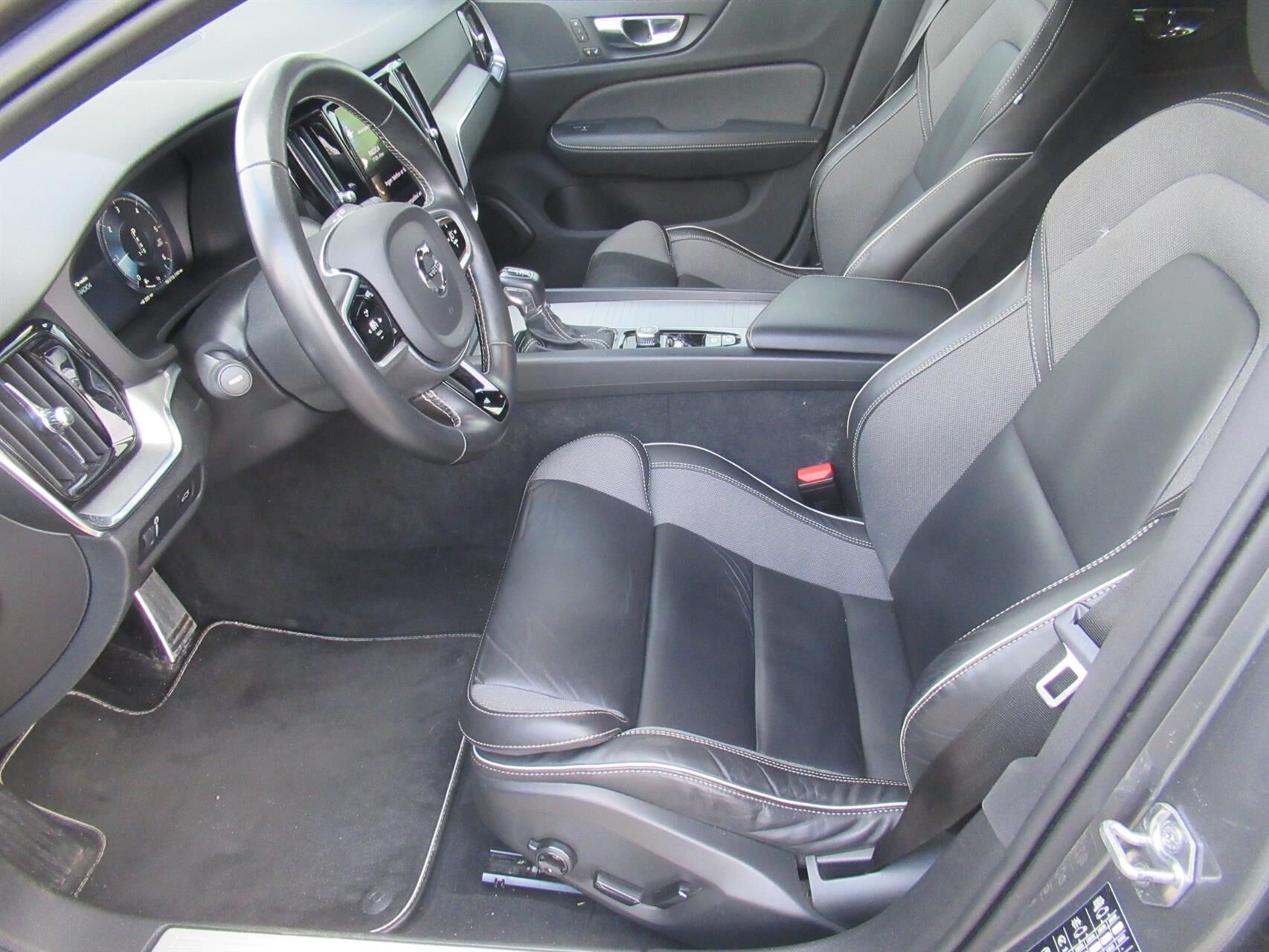 Billede af Volvo V60 2,0 D4 R-Design Polestar 200HK Stc 8g Aut.