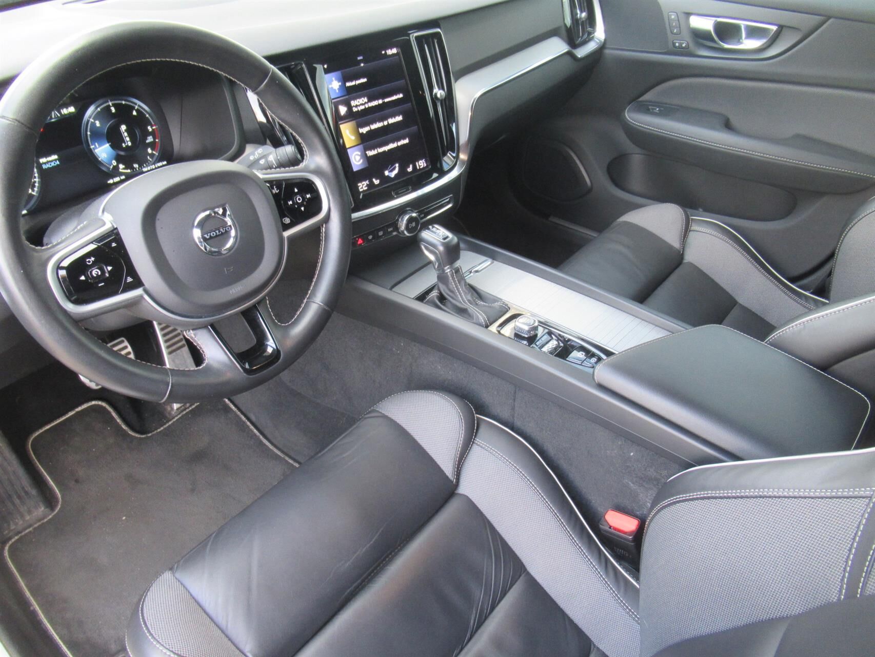 Billede af Volvo V60 2,0 D4 R-Design Polestar 200HK Stc 8g Aut.