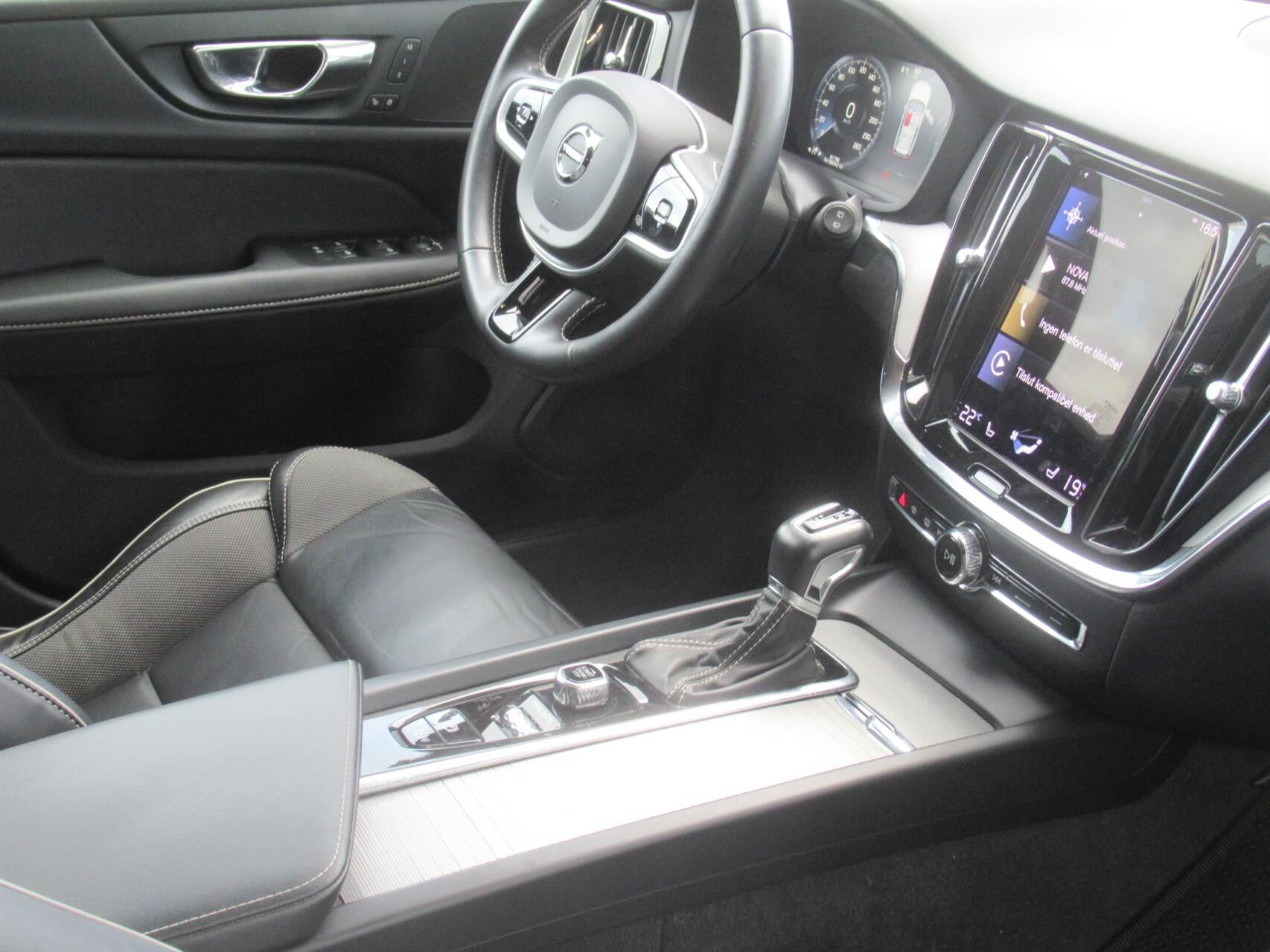 Billede af Volvo V60 2,0 D4 R-Design Polestar 200HK Stc 8g Aut.