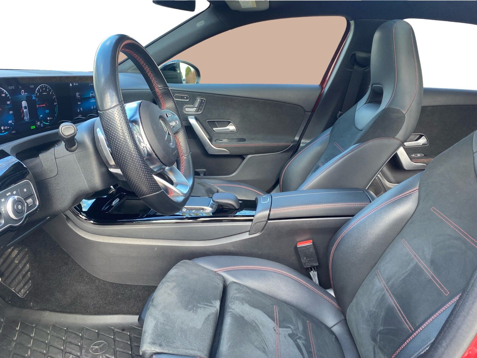 Billede af Mercedes-Benz A250 e 1,3 Plugin-hybrid AMG Line 8G-DCT 218HK 5d 8g Aut.