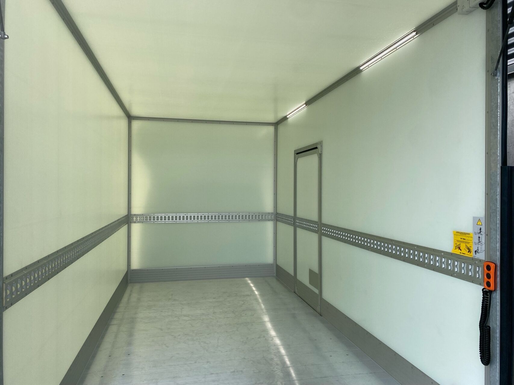 Billede af Iveco Daily Ladv./Chas. 3,0 35S18 4100mm 8g Aut.   