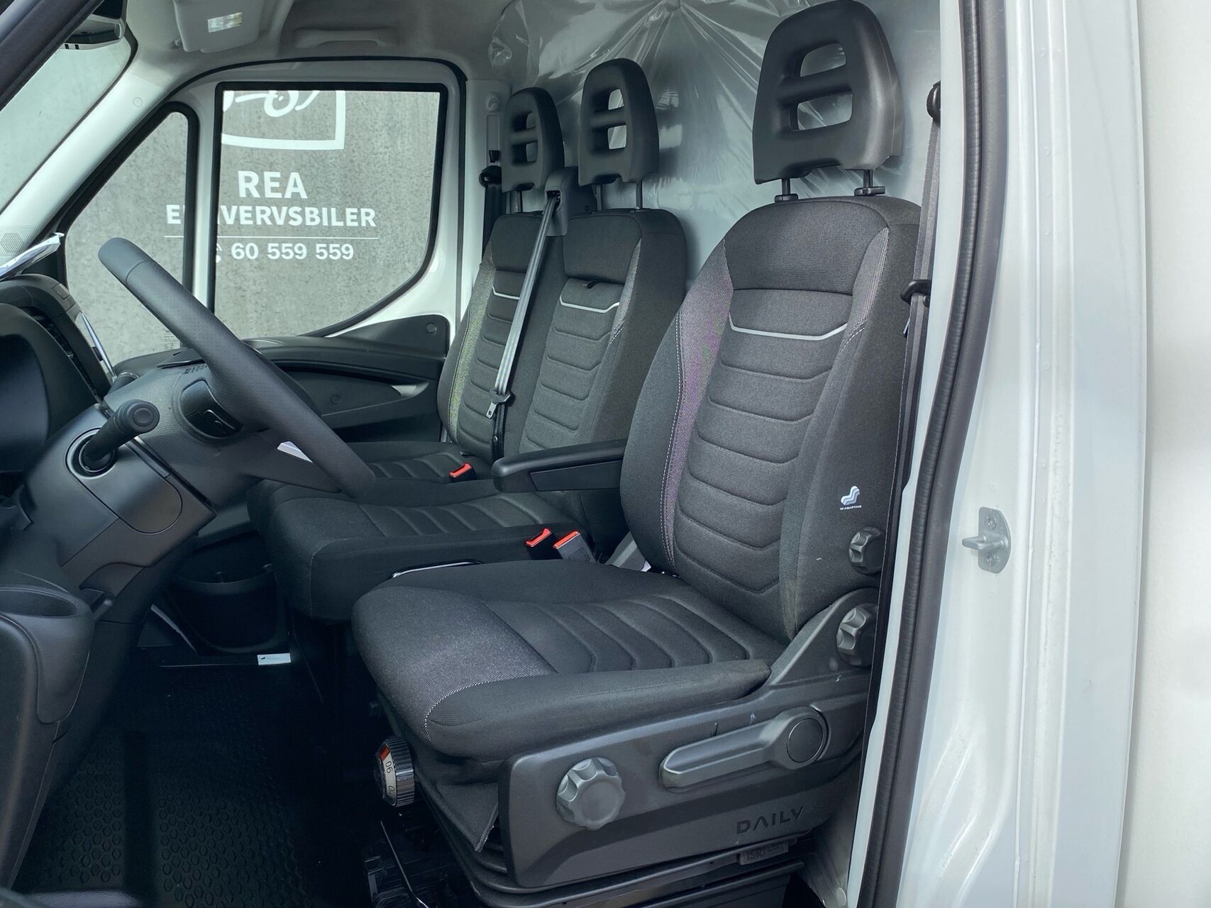 Billede af Iveco Daily Ladv./Chas. 3,0 35S18 4100mm 8g Aut.   