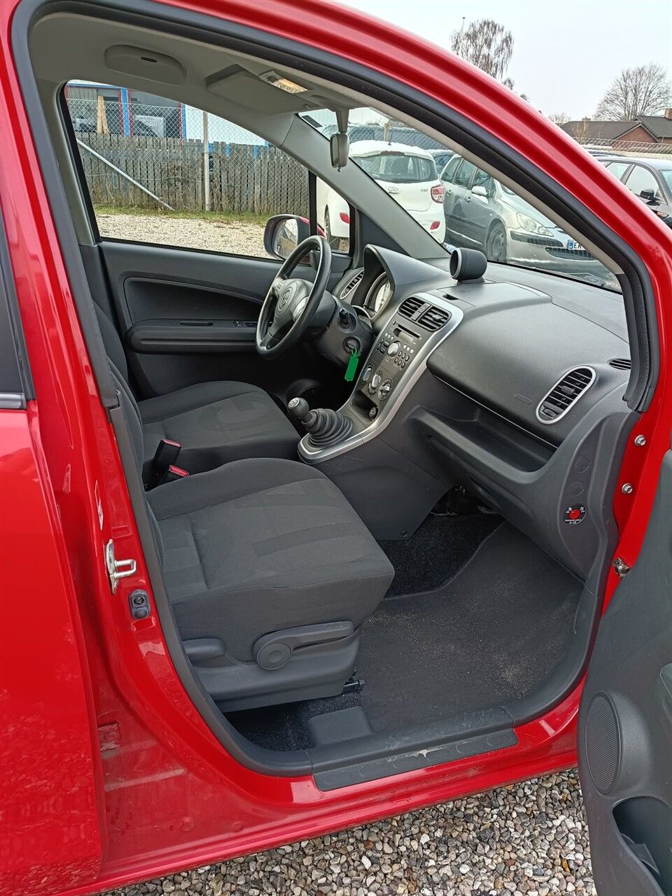 Billede af Opel Agila 1,2 16V Essentia 85HK 5d 6g